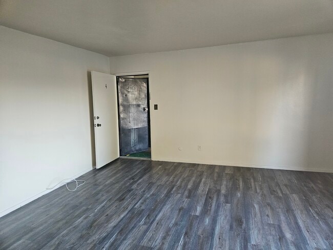 Livingroom - 2209 S Spaulding Ave
