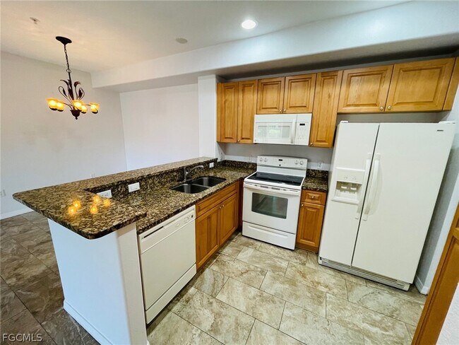 Building Photo - 13190 Bella Casa Cir