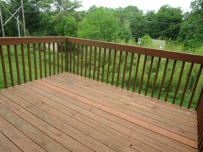 Building Photo - 509 Glenstone Dr