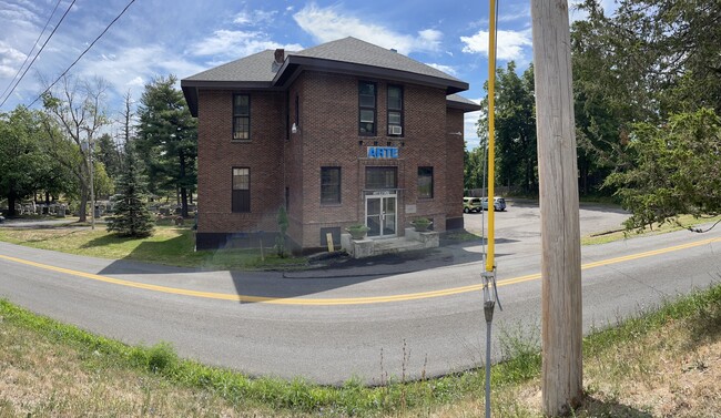 Building Photo - 101 Paul Ave
