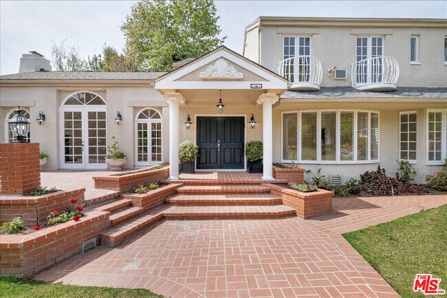 Building Photo - 317 S Burlingame Ave