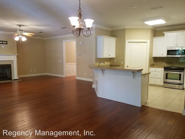 Building Photo - 4 br, 2 bath House - 115 Rosemount