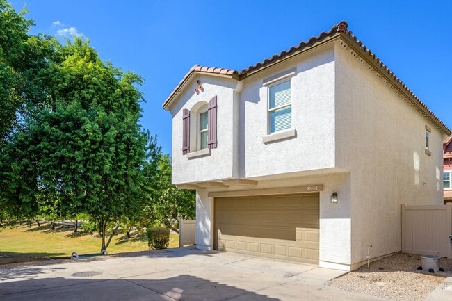 Building Photo - 1322 S Owl Dr