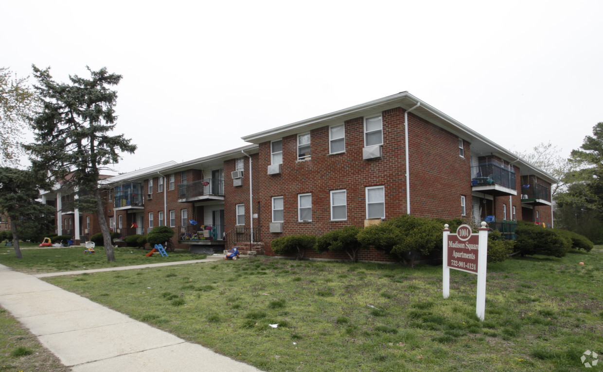 Primary Photo - Madison Square Apartments