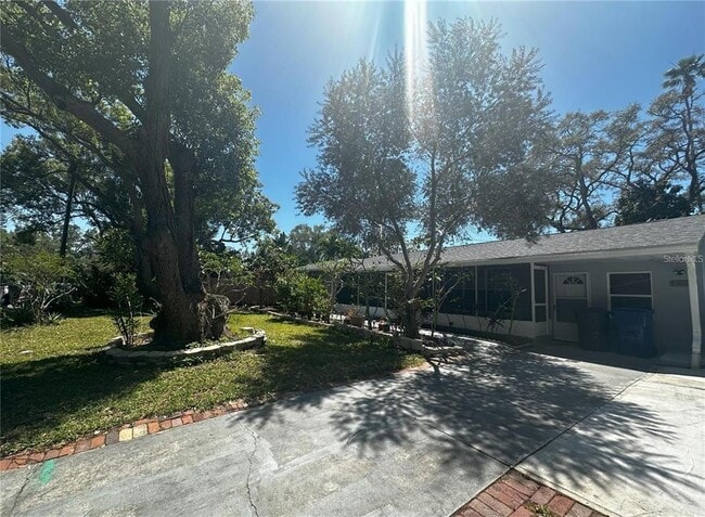 Building Photo - 1818 San Mateo Dr