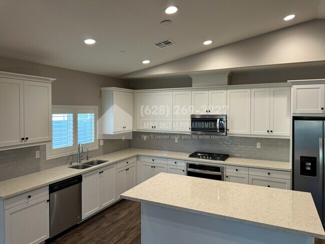 Building Photo - 34667 Windrow Rd