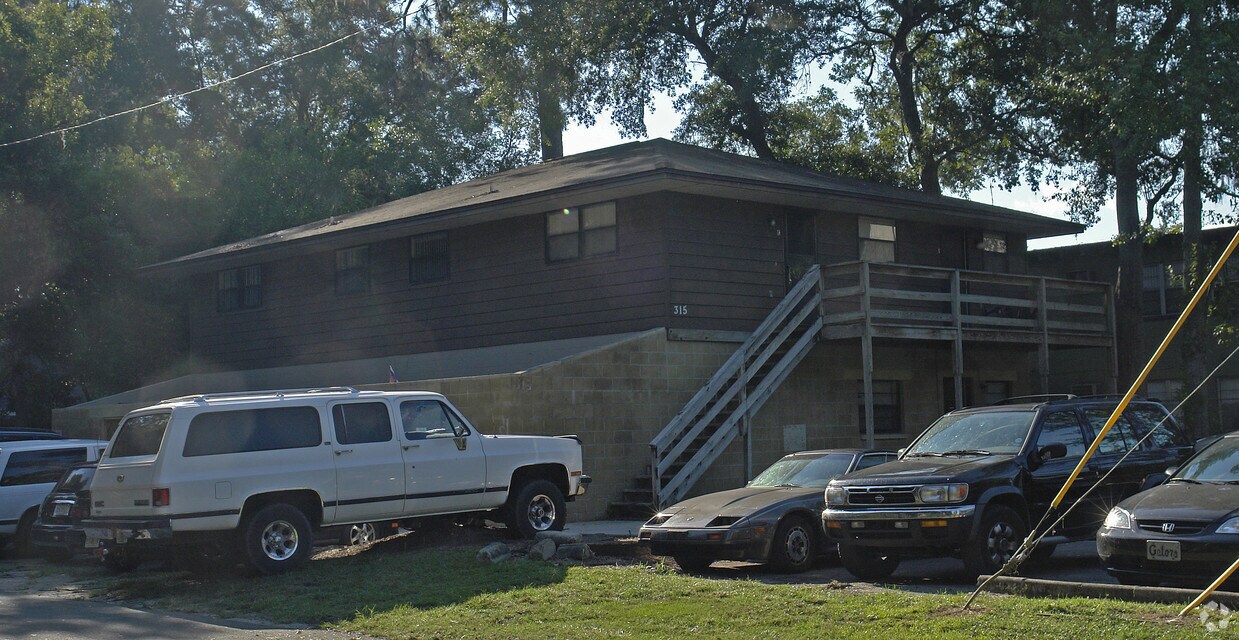 Building Photo - 315 NW 17th St