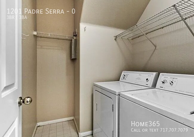 Foto del edificio - Check out this 3 Bedroom 2.5 Bath. 4th bed...