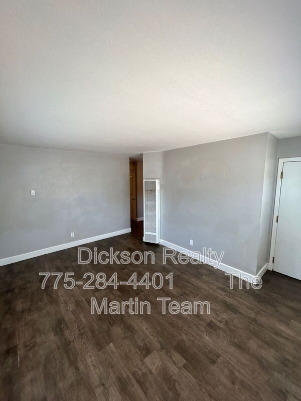 Building Photo - 835 20th St