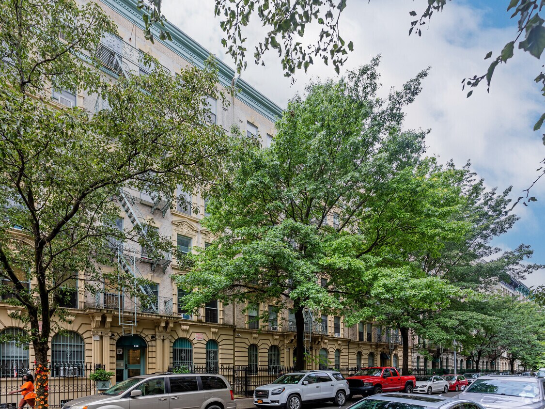 Foto principal - 220 W 140th St