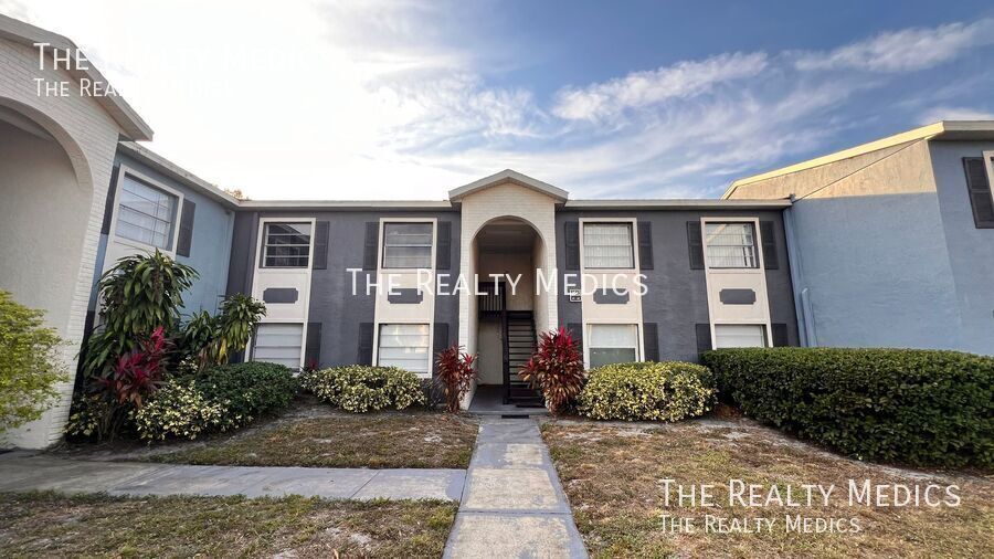 Primary Photo - AVAILABLE NOW! Gorgeous 2/1 Condo located ...