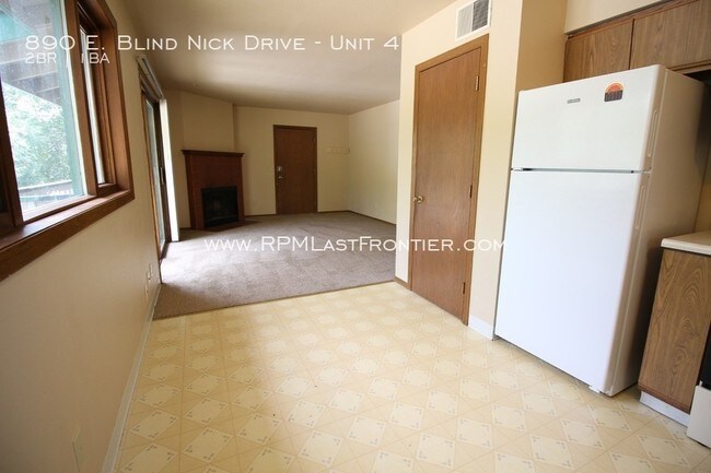 Building Photo - 890 Blind Nick Dr