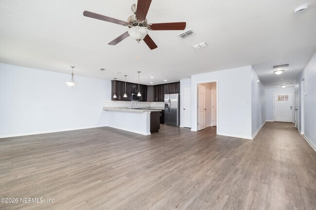 Foto del edificio - 4118 Spring Park Cir