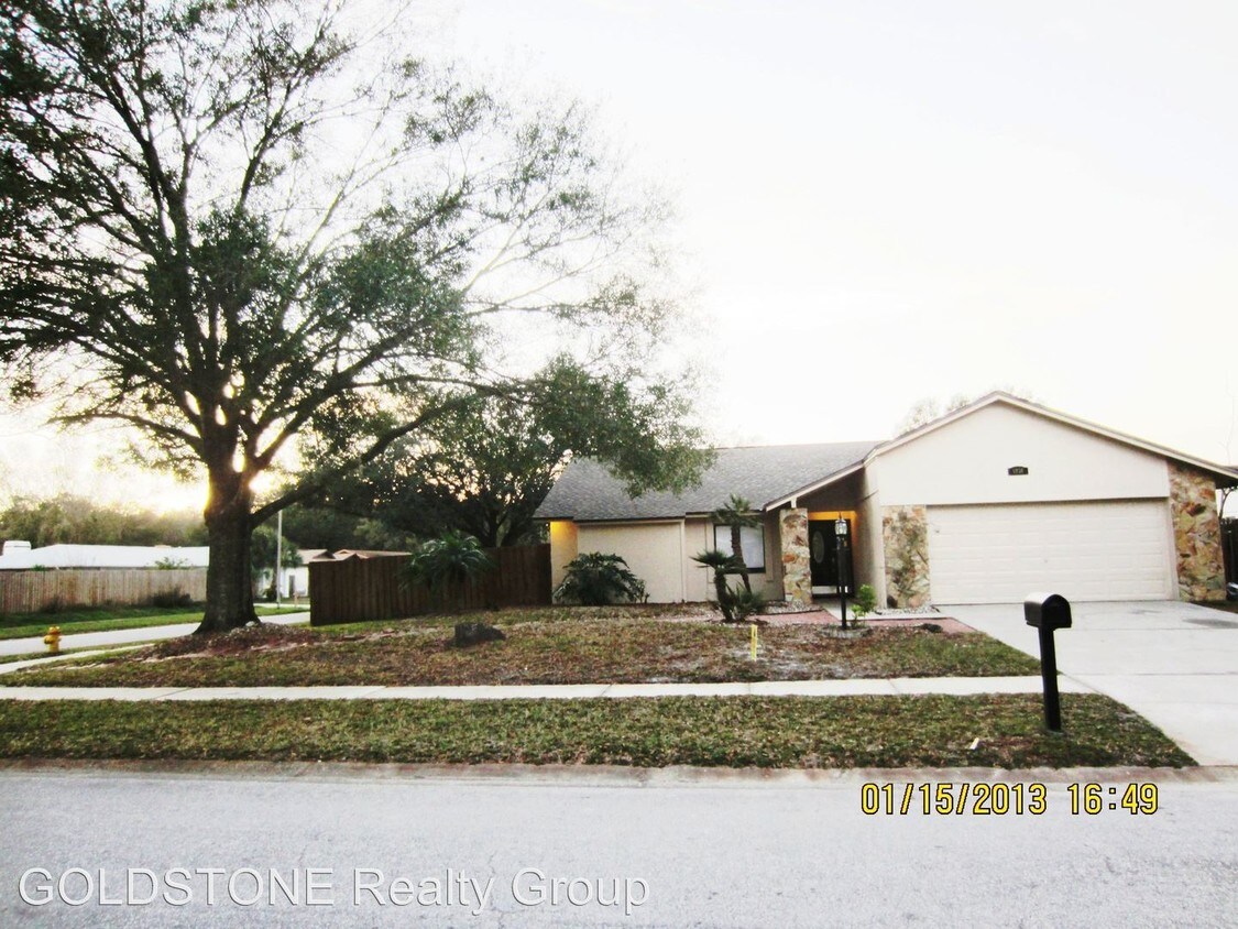 Primary Photo - 4030 Windtree Dr