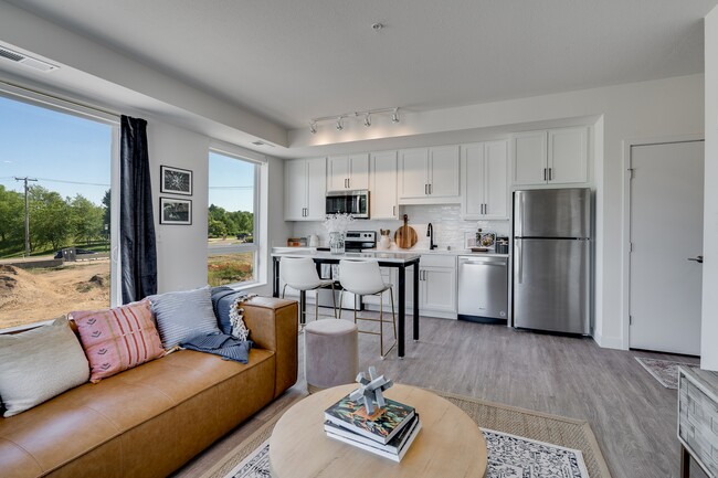 Building Photo - The Shale