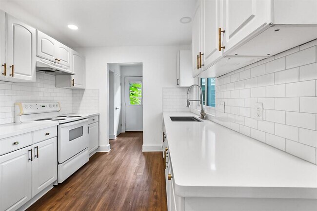 Foto del edificio - 2709 Parker Ln