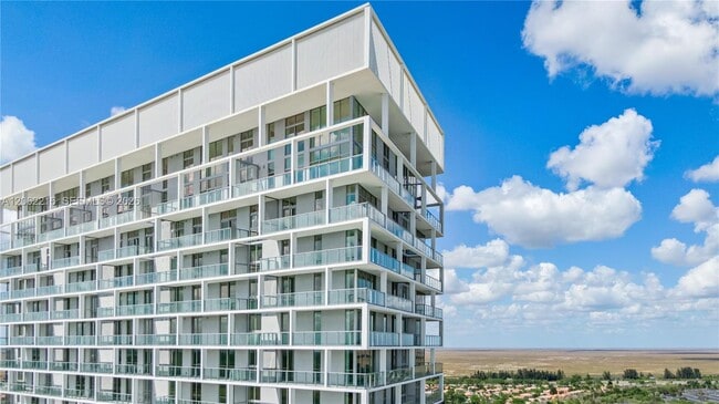 Building Photo - 2000 Metropica Wy