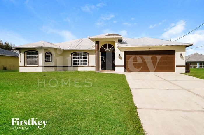 Foto principal - 1024 SE 5th Ct