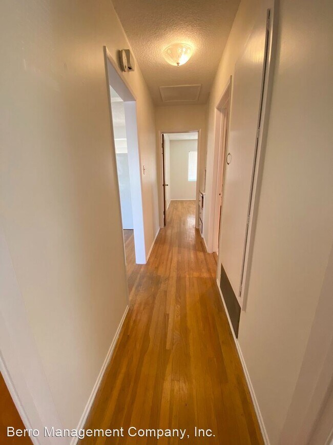 Foto del edificio - 2 br, 2 bath House - 824 LOMA AVE.