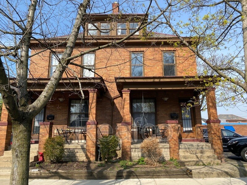 Primary Photo - 541 S Grant Ave