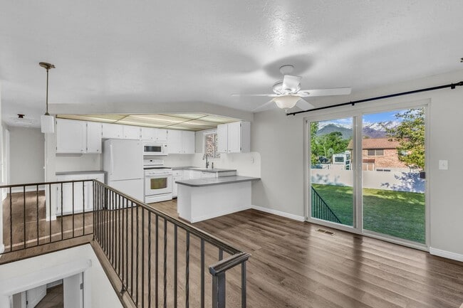 Building Photo - Spacious 5 Bed in Riverdale with Large Yard