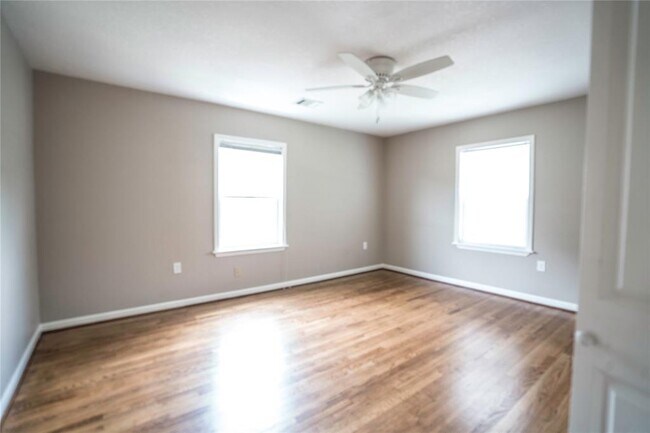 Building Photo - 3415 Rosedale St