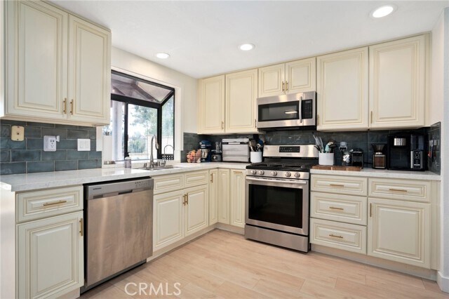 Foto del edificio - 26042 Donegal Ln