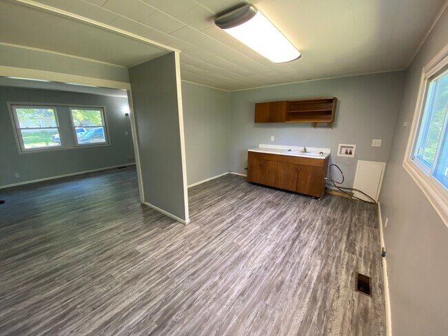Building Photo - 1108 Glenwood Dr