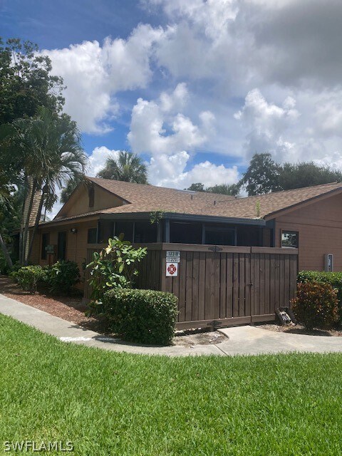 Fort Myers, 
                        , –