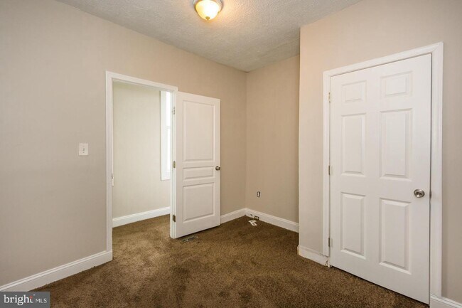 Foto del edificio - 347 S Smallwood St