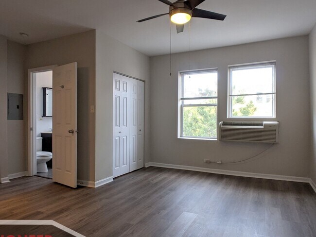 Foto del edificio - 1627 N Humboldt Blvd