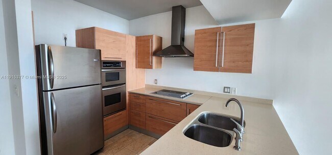 Foto del edificio - 218 SE 14th St