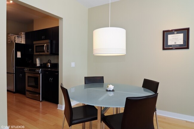 Foto del edificio - 8 E Randolph St