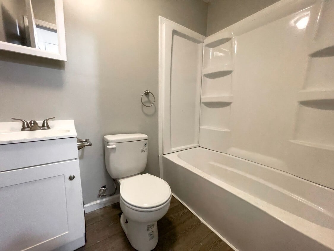 Foto principal - 1812 W 7th St