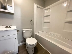 Building Photo - 1814 W 7th St