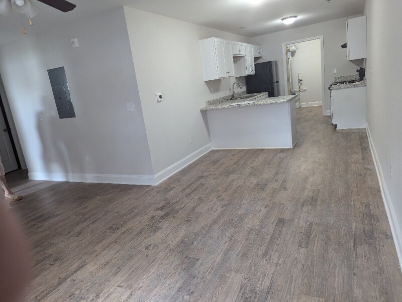 Building Photo - 202 Walnut Hill Dr