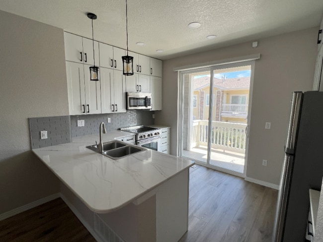 Building Photo - 9514 Pearl Cir