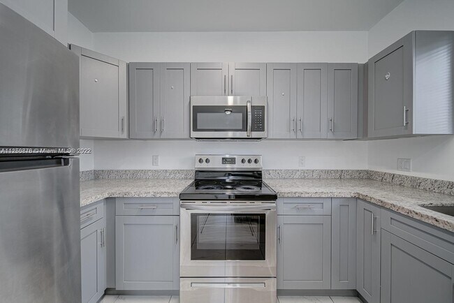 Foto del edificio - 14709 NE 7th Ave
