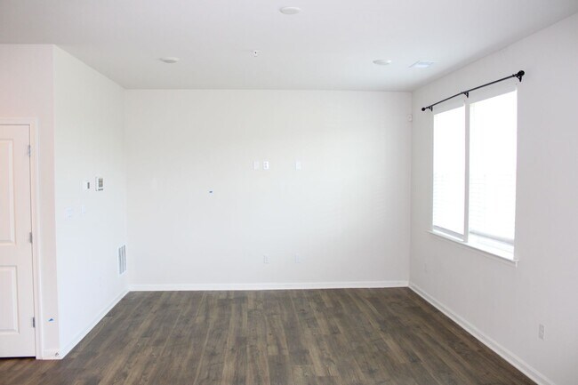 Building Photo - Perfection Awaits- Newly Built 4 Bedroom H...