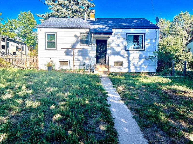 Primary Photo - 1124 N Meade Ave