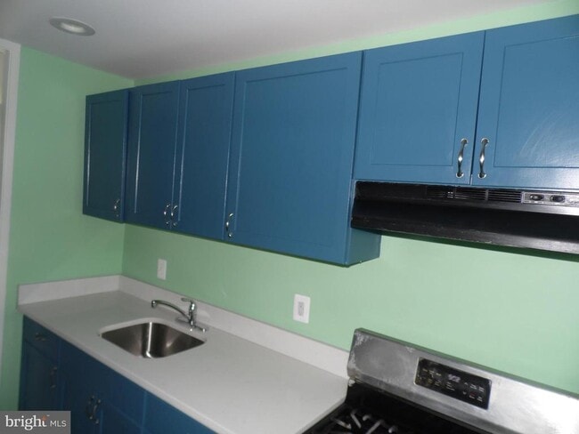 Building Photo - 7306 Donnell Pl