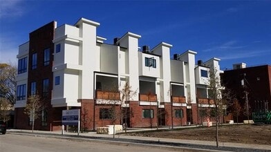 Building Photo - 317 College Ave