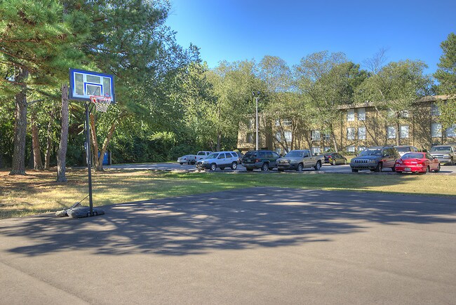 Foto del edificio - Summer Trace Apts