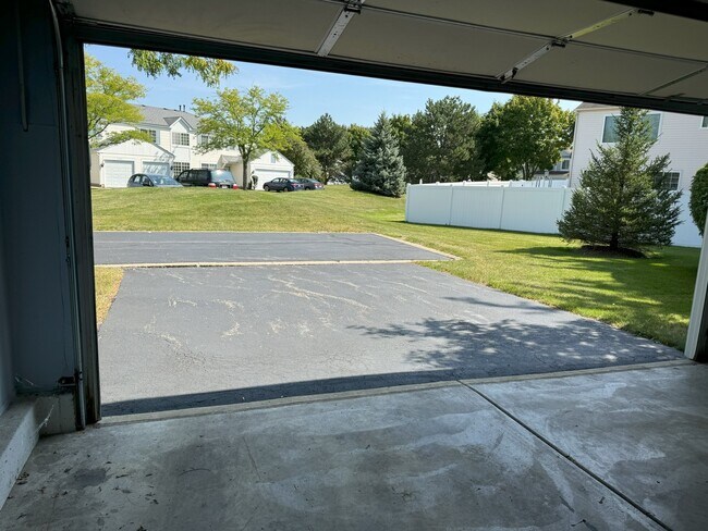 Foto del edificio - 1372 Normantown Rd