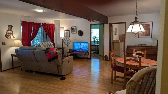 Building Photo - 14760 Echo Ridge Dr