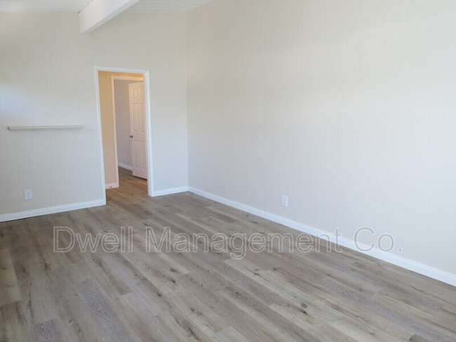Building Photo - 4417 Clairemont Mesa Blvd