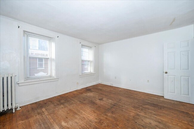 Building Photo - 124-2 East Ave