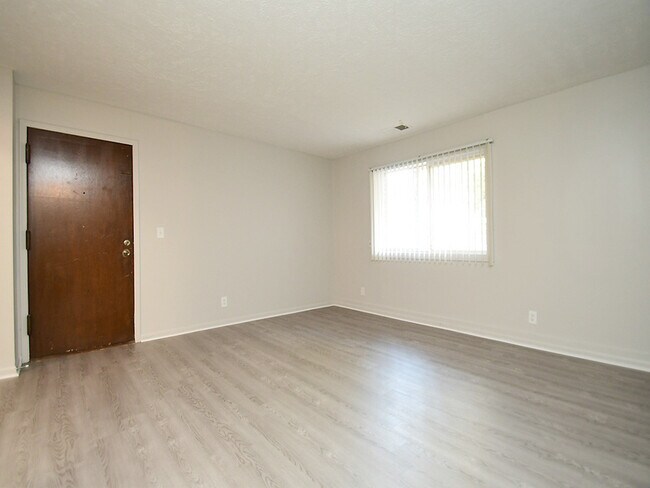 Building Photo - 2321 Benson Gardens Blvd