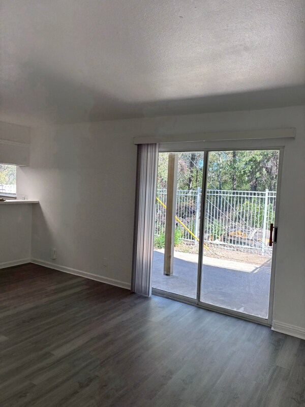 Foto del edificio - 2906 Sweeney Ln