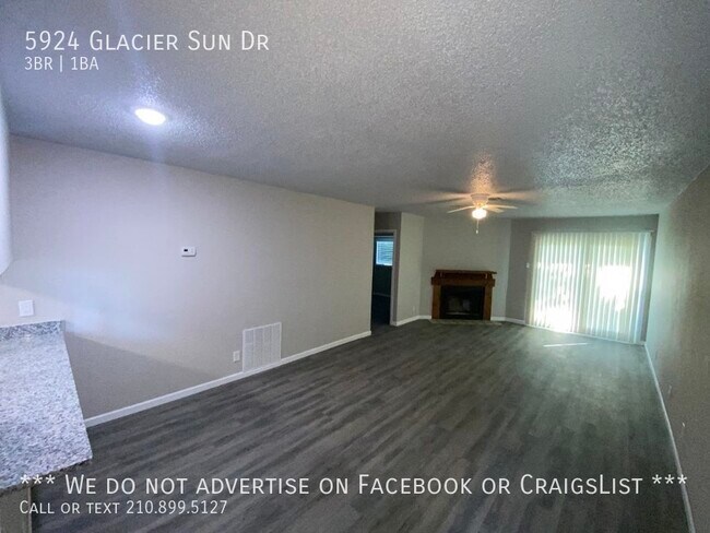 Foto del edificio - 5924 Glacier Sun Dr